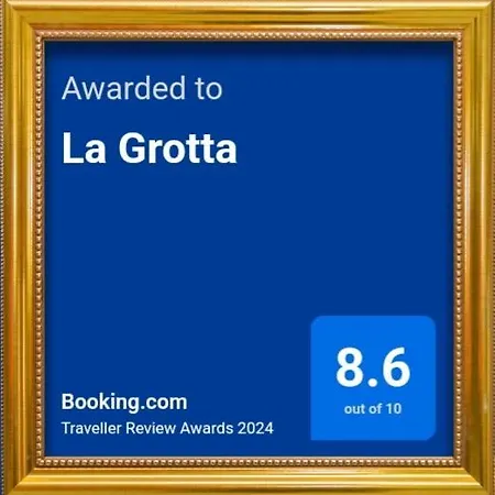 La Grotta Nyaraló Nápoly